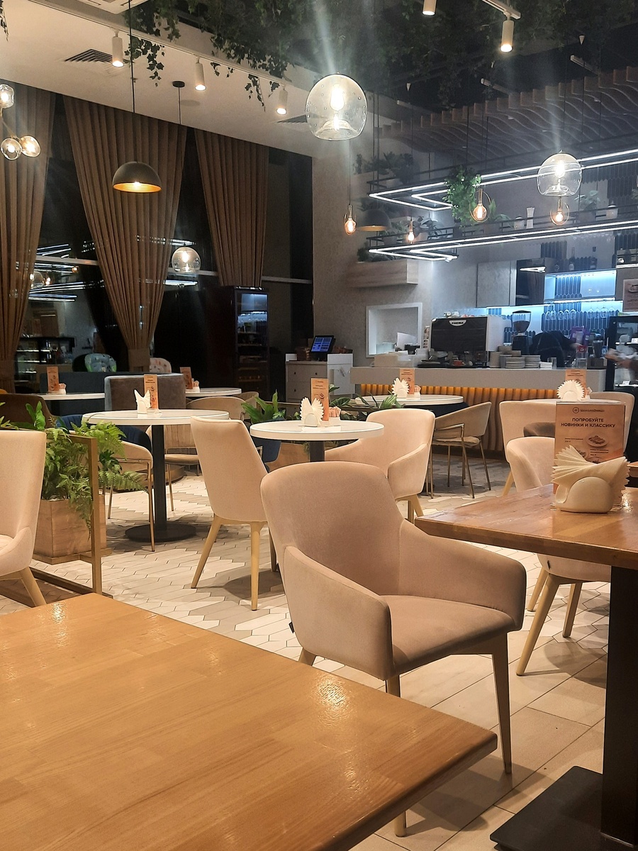Зал в кафе
