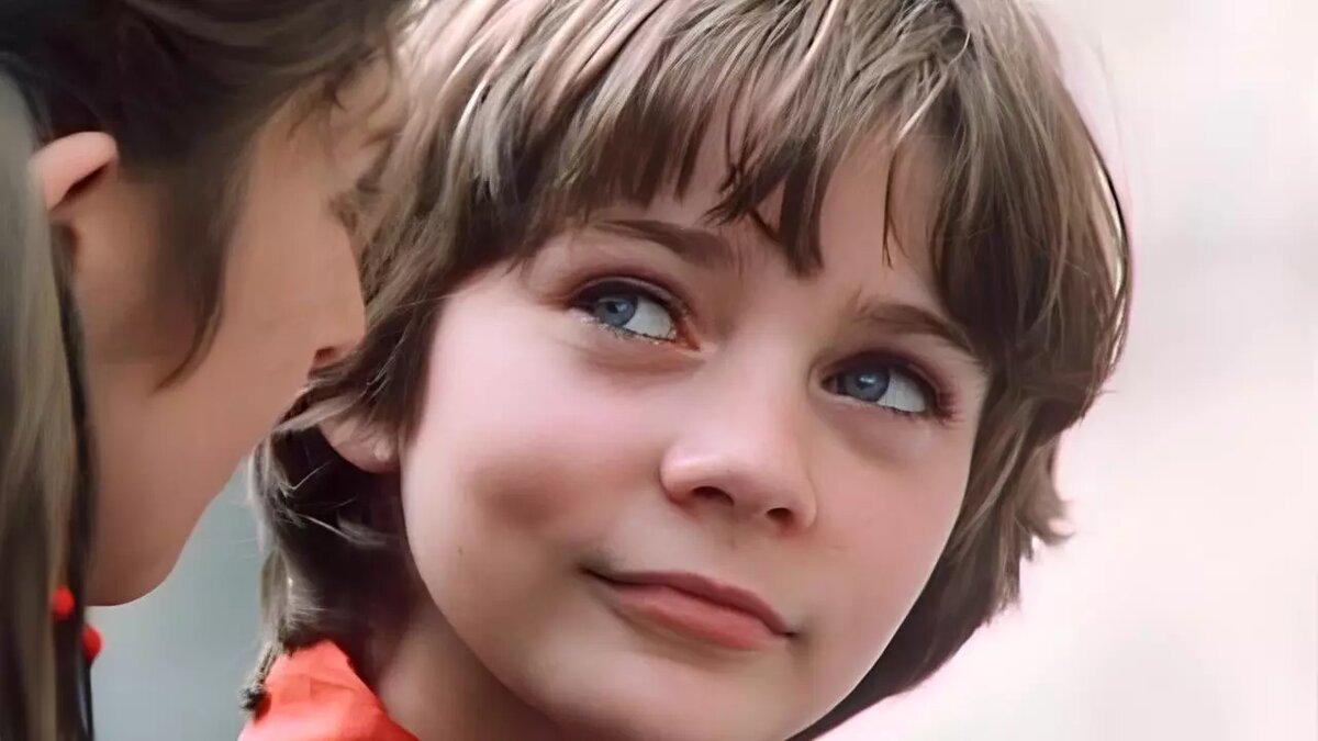     Источник: Кадр из к/ф «Гостья из будущего», реж. Павел Арсенов, сцен. Кир Булычёв, Павел Арсенов