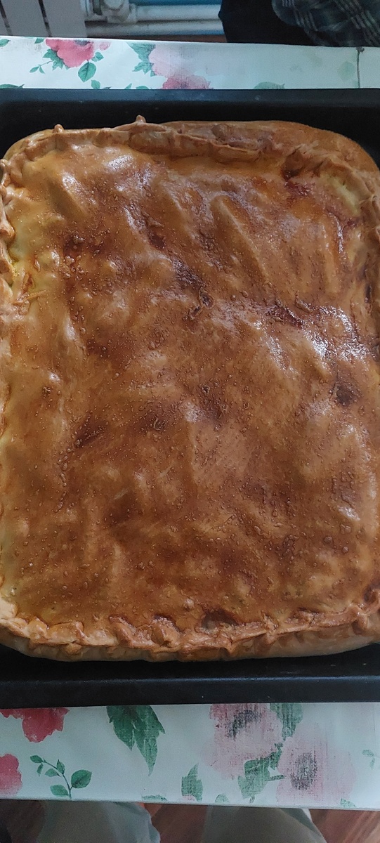 У нас он сьедается  зв 5 минут.