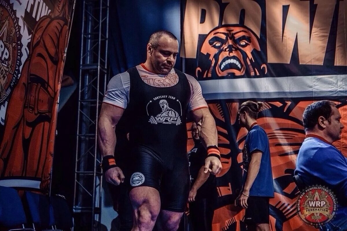    Пауэрлифтер из Дагестана Мурад Алибегов скончался на 48-м году жизни