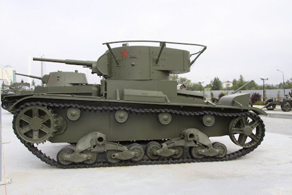 Легкий танк Т-26 - основа бронетанковых сил СССР перед войной