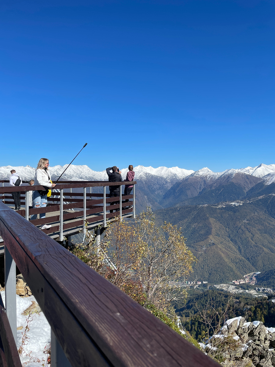 Смотровая площадка на Красной Поляне, высота 2200.
