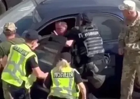    "Мёртвые тоже служат"! В Харькове сотрудники ТЦК силой мобилизовали в Нацгвардию гражданина, который числился погибшим