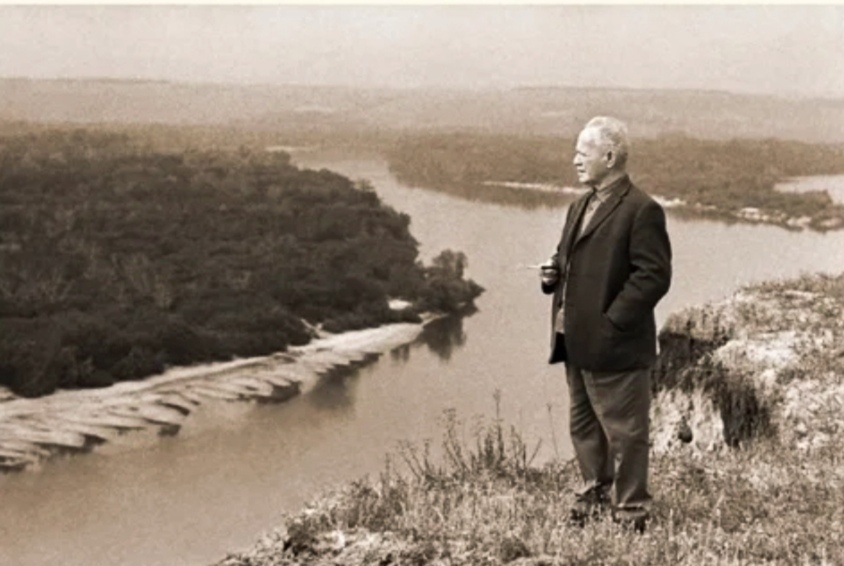 М. А. Шолохов на Крутояре, Вëшенская. 