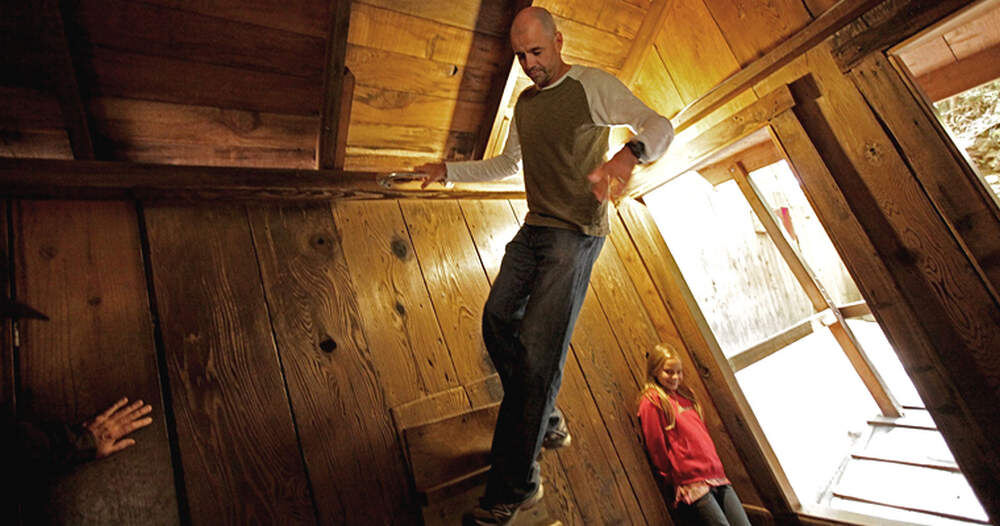 Внутри искривленного дома. Источник: Яндекс картинки