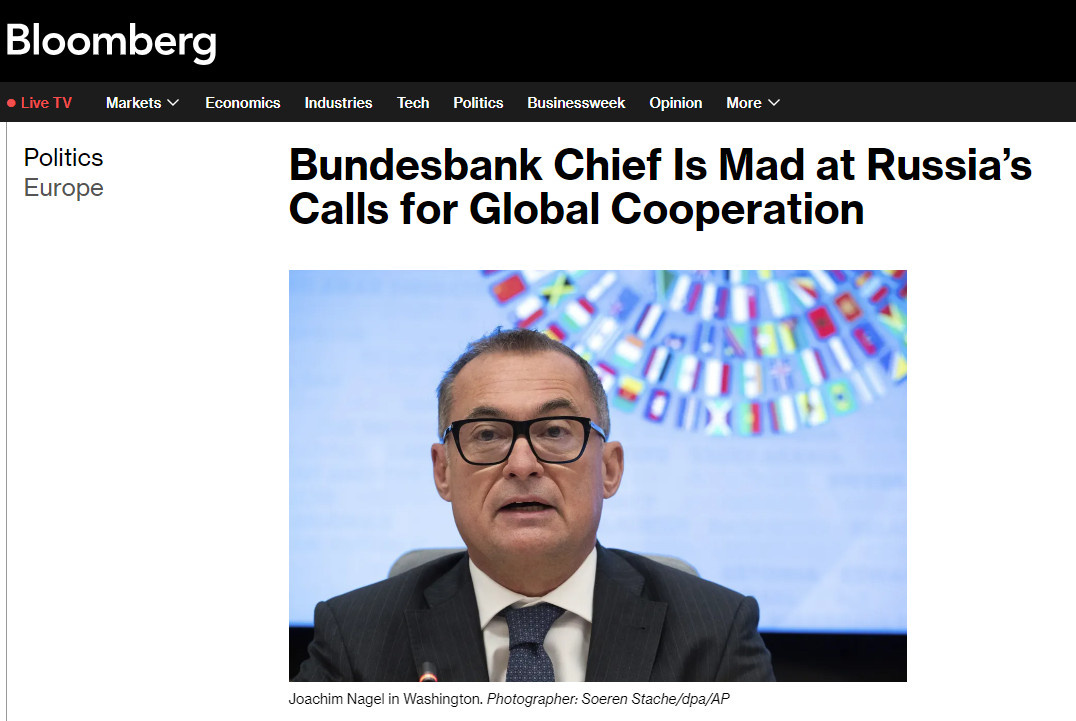    ЗАГОЛОВОК СТАТЬИ: "ГЛАВА БУНДЕСБАНКА ВОЗМУЩЁН ПРИЗЫВАМИ РОССИИ К ГЛОБАЛЬНОМУ СОТРУДНИЧЕСТВУ" ФОТО: СКРИНШОТ СТРАНИЦЫ САЙТА BLOOMBERG.COM