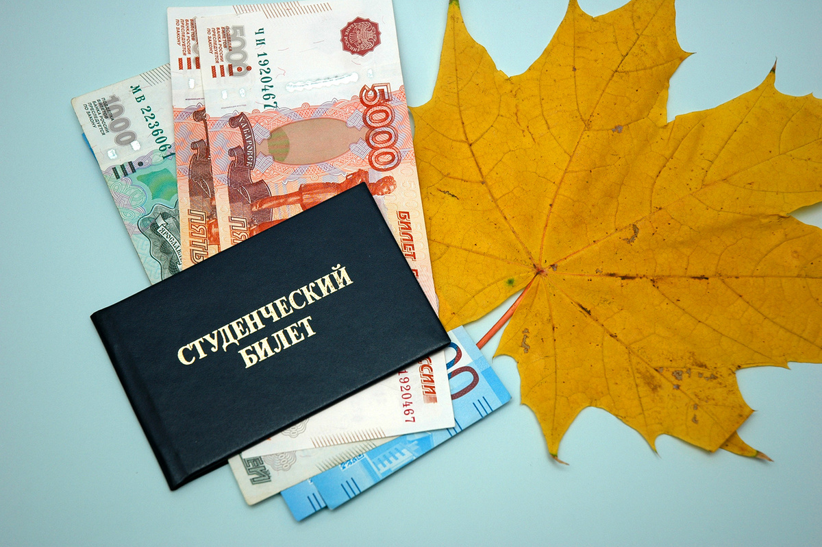 Алименты на ребёнка до 23-х лет, если он обучается в ВУЗе