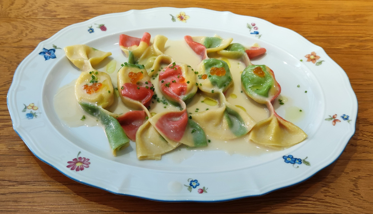 Карамелле с креветками и соусом кимчи