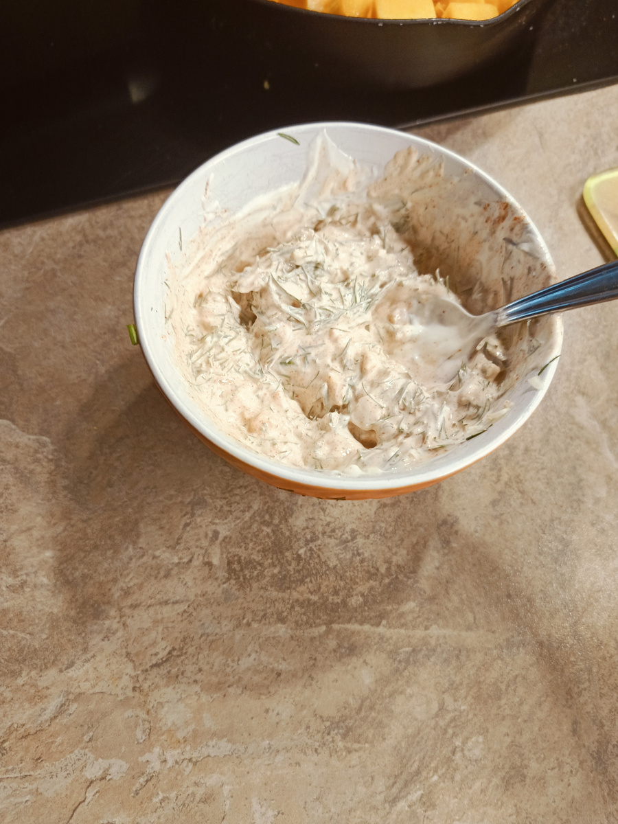 Готовим соус.