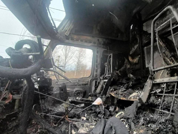    В Кирове сгорел грузовой автомобиль из-за плитки