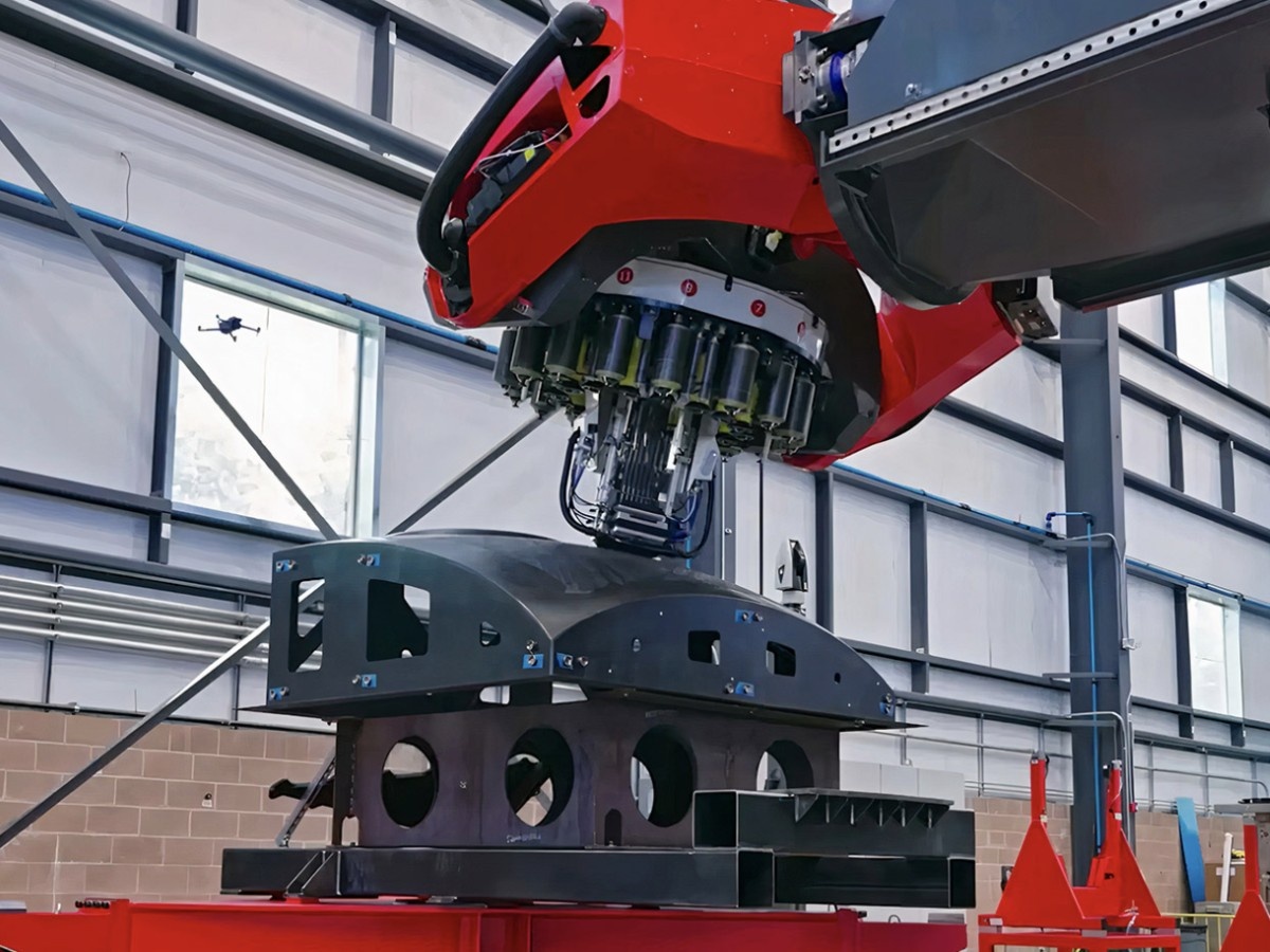    Гигантский 3D-принтер научился печатать ракеты [ВИДЕО]