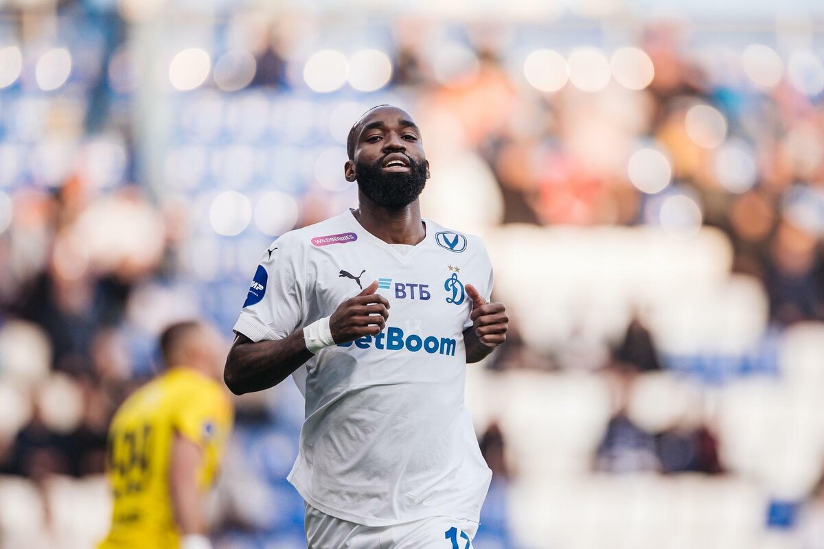     Муми Нгамалё. Фото: ФК «Динамо»