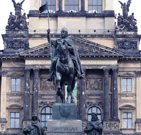 
Памятник св. Вацлаву на Вацлавской площади, Прага. https://mttravel.livejournal.com/221765.html