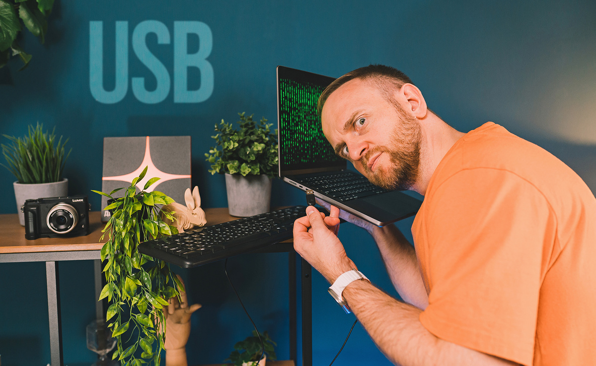 Для чего USB-порт в Wi-Fi роутере, телевизоре и мониторе?