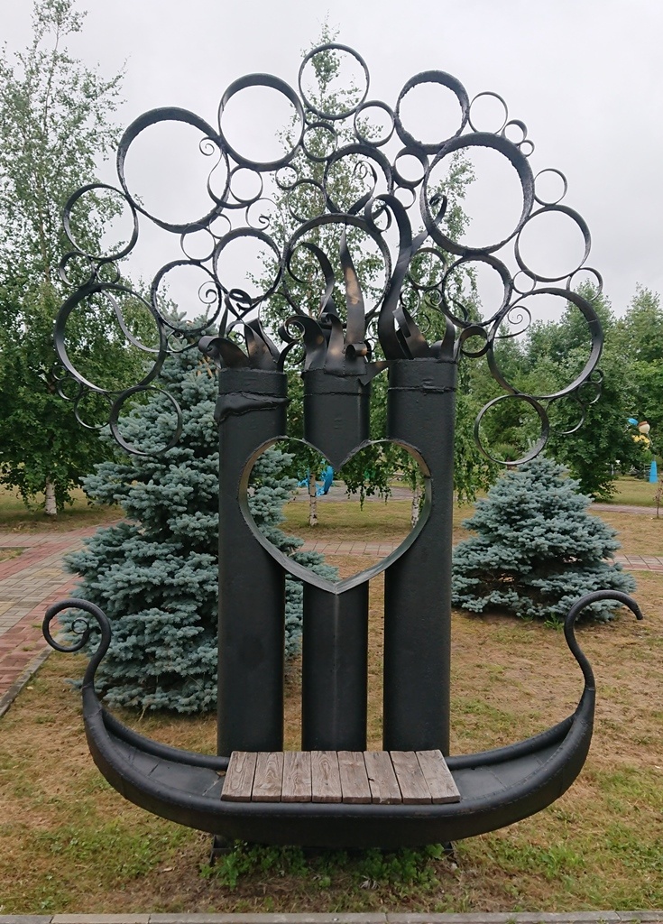 scale_1200