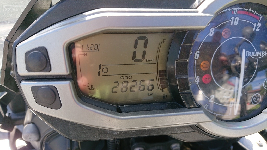 scale_1200
