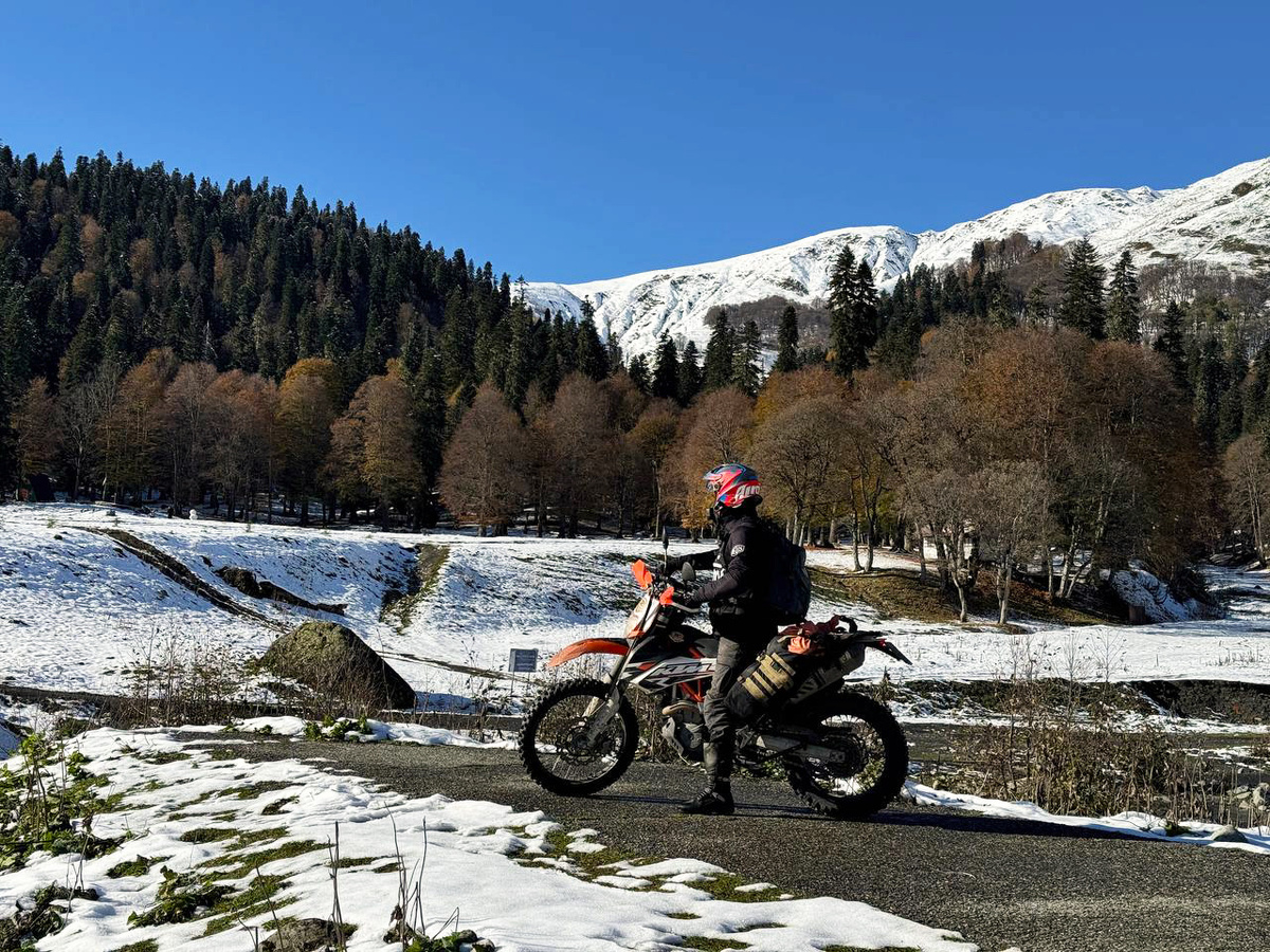 Студенческая поляна в долине Ауадхара