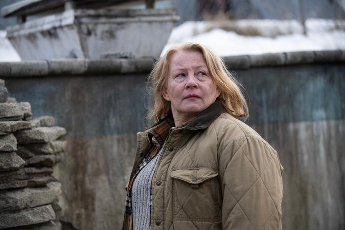 Кадр из сериала "Извне", 2024. Источник: imdb.com