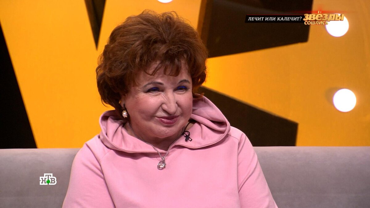    Коньшина и Шатилова показали, какие точки надо массировать от боли, давления и тошноты