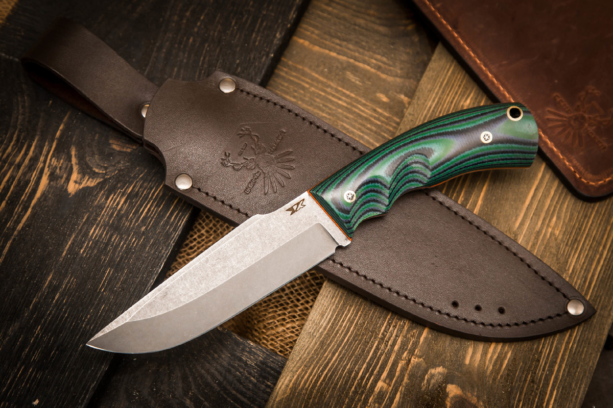 Хотя, конечно, уверенности в себе нож придать может, особенно если уметь им пользоваться.