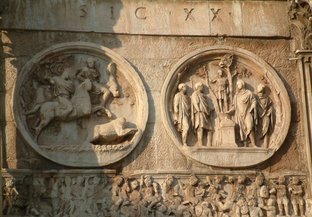 Изображение битвы у Мульвийского моста на арке Константина. Из открытых источников сети Интернет