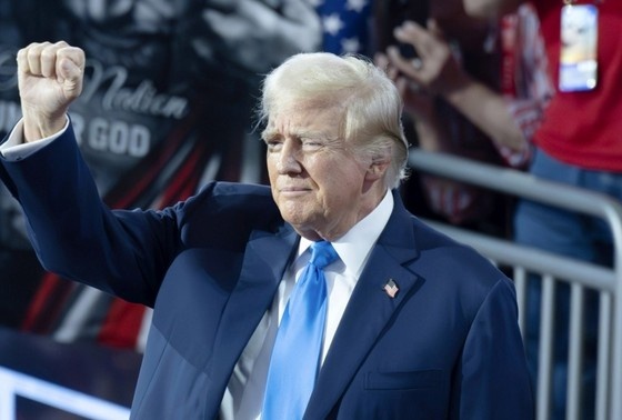    Дональд Трамп