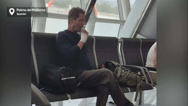 Тиль Швайгер перед вылетом в Берлин на Майорке (с травмами). Источник: RTL