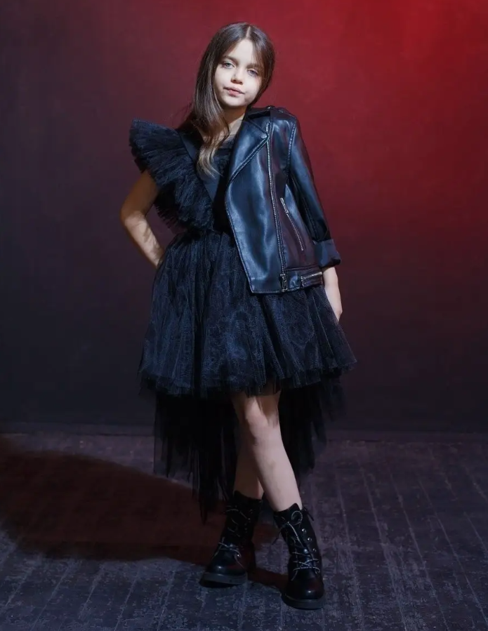 Платье Эстель черный со шлейфом