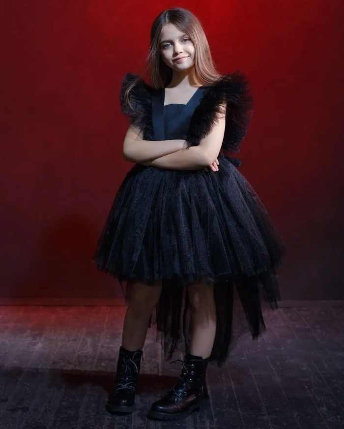 Платье Эстель черный со шлейфом 