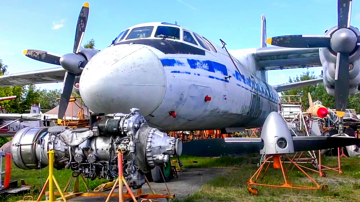 Заброшенный Ан-24