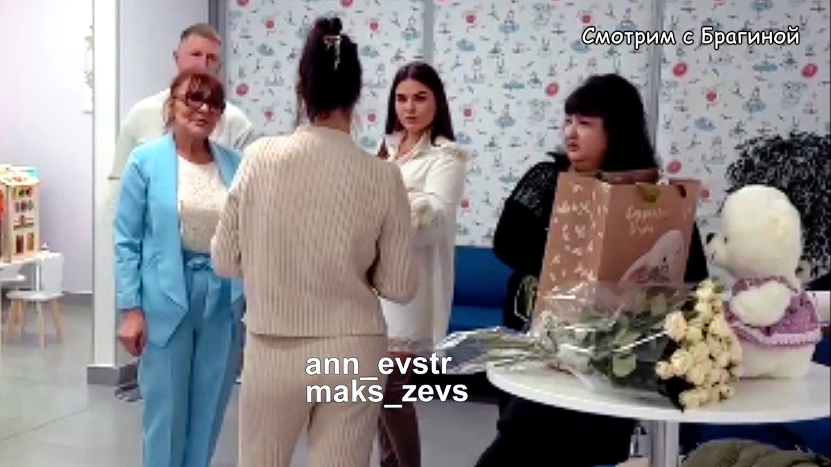 Фото: соцсети. Аня и Максим Евстроповы стали родителями. Выписка из роддома