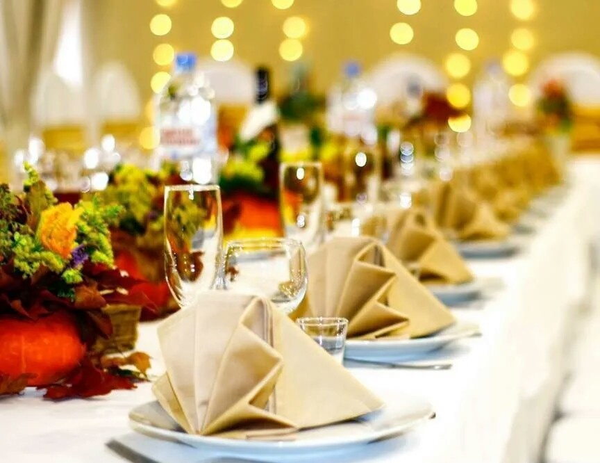 Заказ ресторана для торжества.