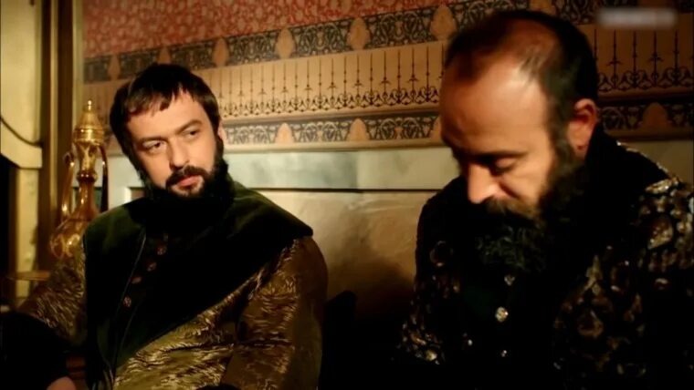 - Повелитель, я весь внимание. 