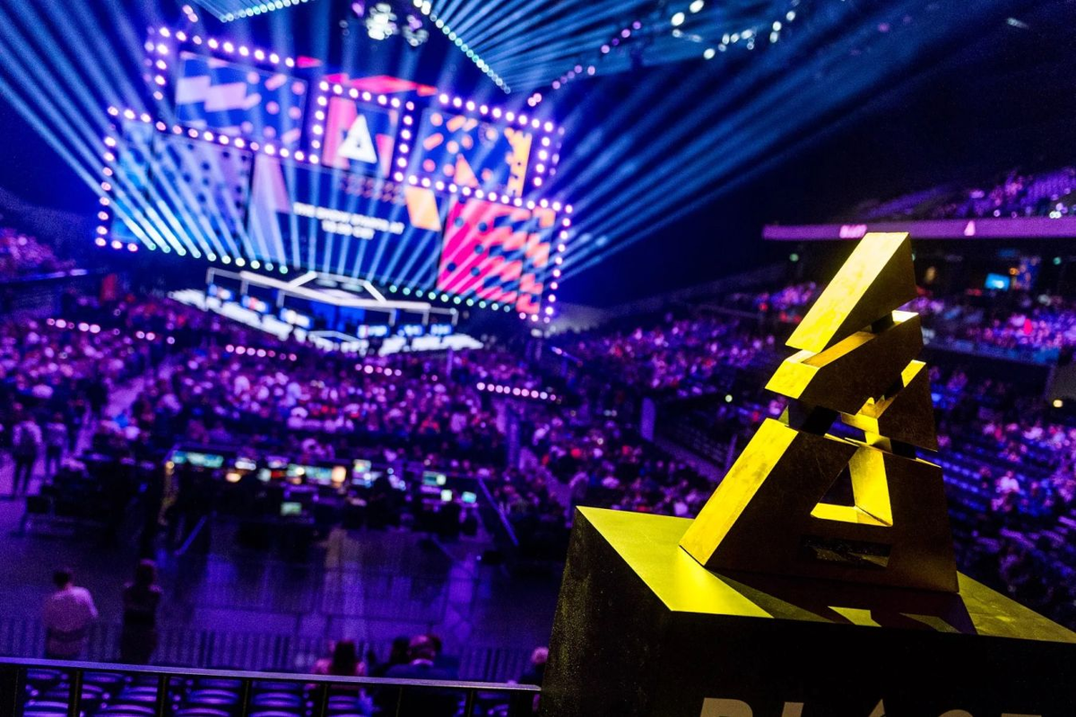     Трофей BLAST Premier