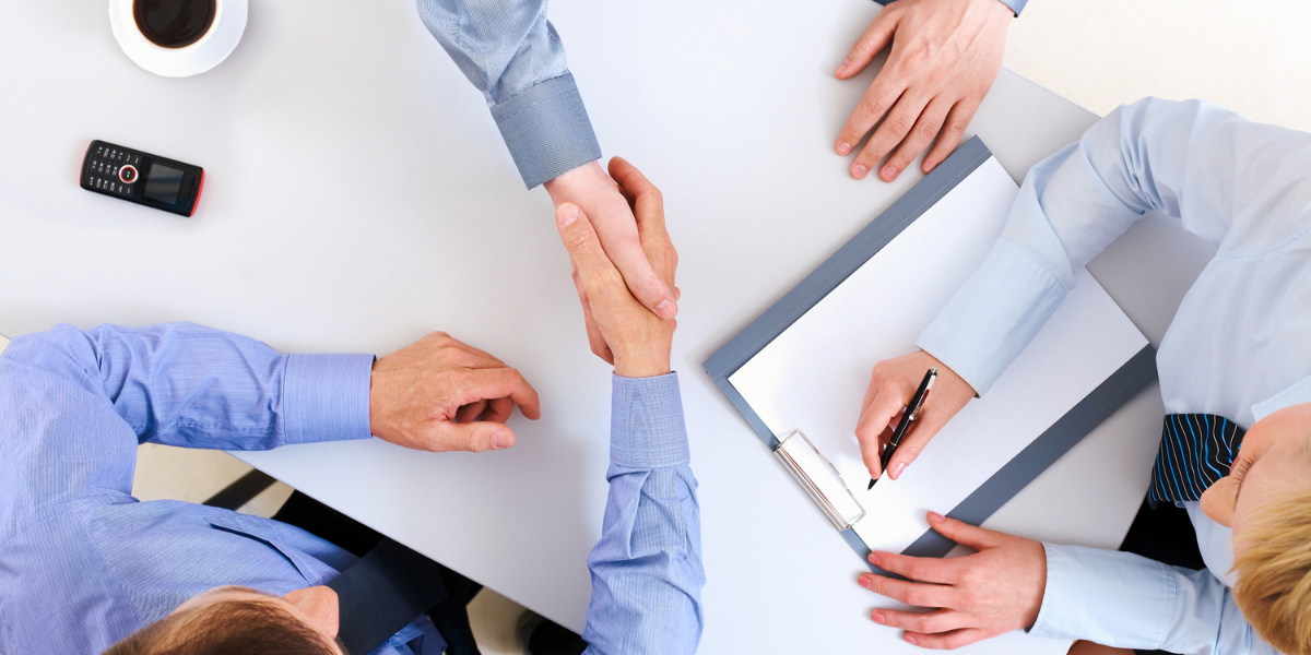 В ближайшие 10 лет бизнес будет нуждаться в грамотном поборе персонала как никогда. В России безработица достигла своего минимума, кадровый голод нарастает.  Действующие рекрутеры будут нарасхват.-3