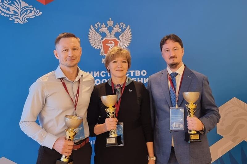    Пресс-служба СОКБ №1 / Лучших свердловских врачей наградил министр здравоохранения России