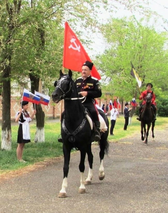 Для казака из села Рагули Виталия Михайловича Панасенко лошади играют огормную роль / Фото предоставлено Виталием Панасенко.