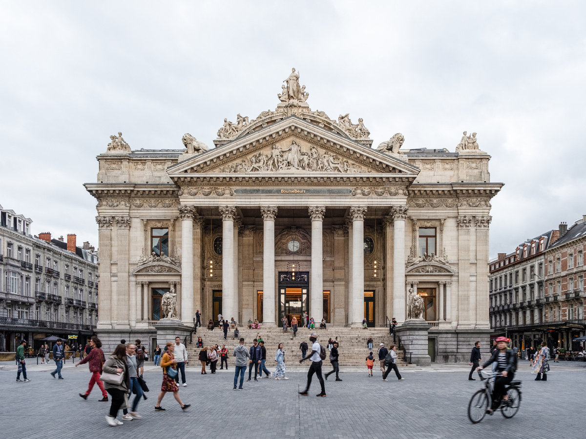 Project: BeursBourse  | Arhitecture: Bureau d’Etudes en Architectures Urbaines & Popoff architectes & Robbrecht en Daem architecten | Photo: Sébastien Bez | Geo: Bruxelles, BE
