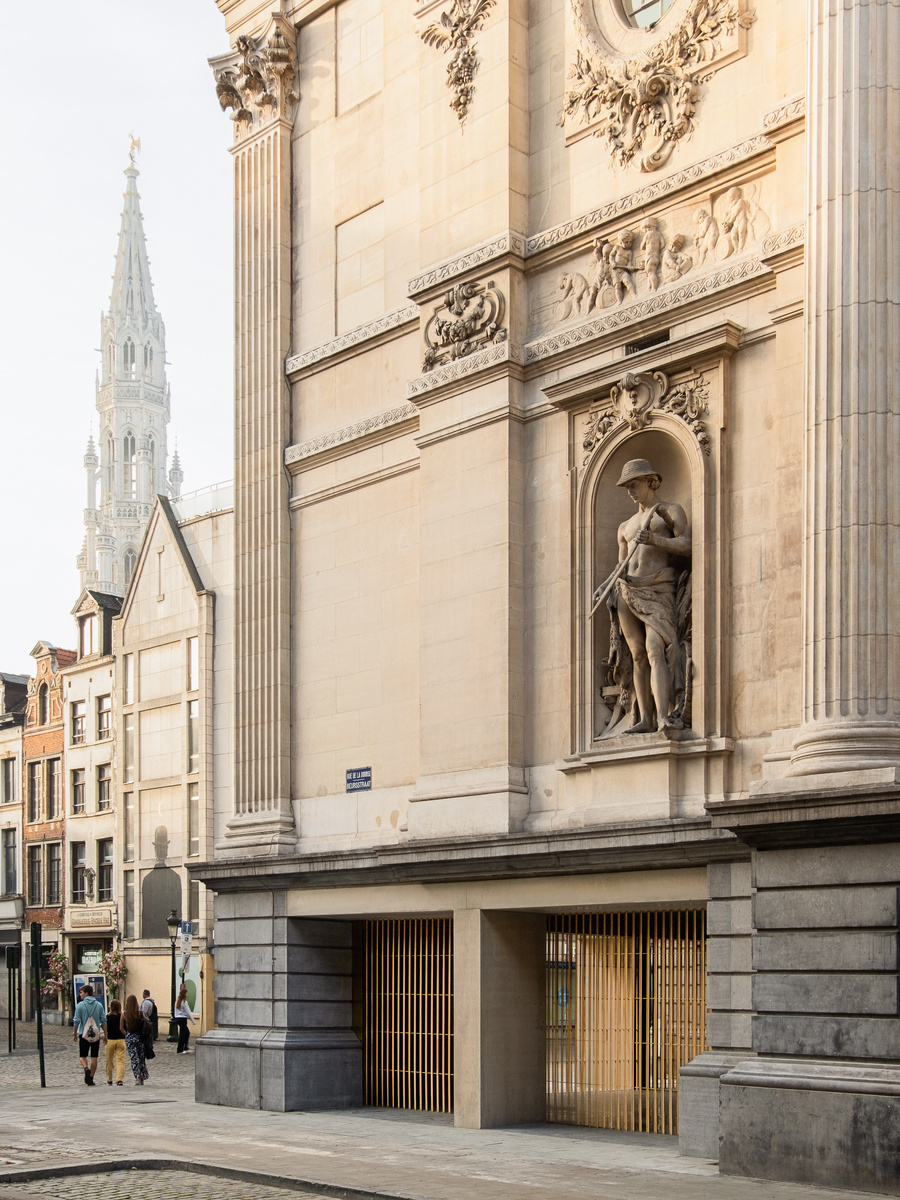 Project: BeursBourse  | Arhitecture: Bureau d’Etudes en Architectures Urbaines & Popoff architectes & Robbrecht en Daem architecten | Photo: Sébastien Bez | Geo: Bruxelles, BE