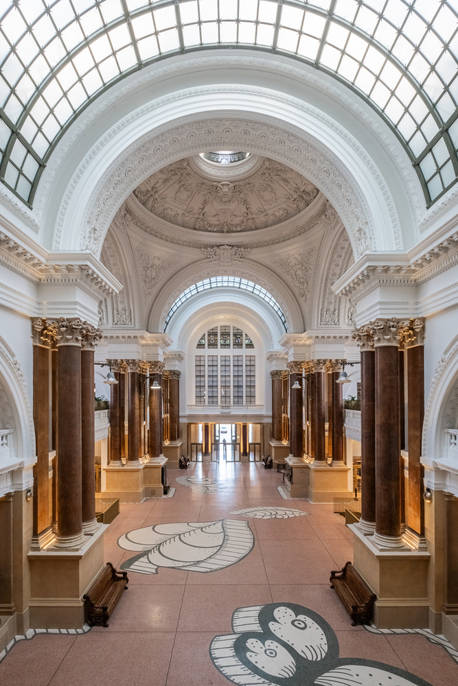 Project: BeursBourse  | Arhitecture: Bureau d’Etudes en Architectures Urbaines & Popoff architectes & Robbrecht en Daem architecten | Photo: Sébastien Bez | Geo: Bruxelles, BE