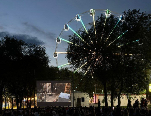    Колесо обозрения остановилось на 3 минуты. В «ОренПарке» сообщили, что случилось Белов Михаил Александрович