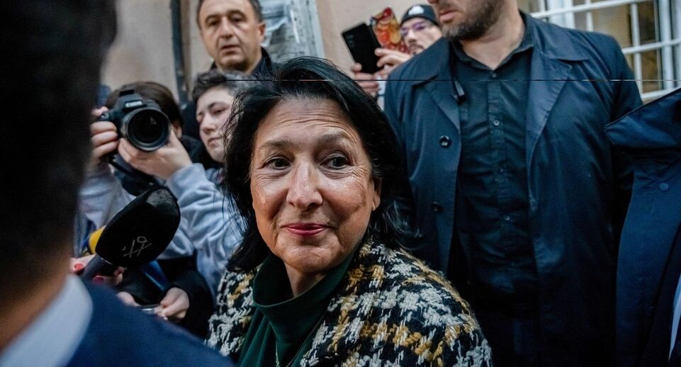    Президент Грузии Саломе Зурабишвили после голосования. Maria Giulia Molinaro Vitale/Keystone Press Agency / Global Look Press