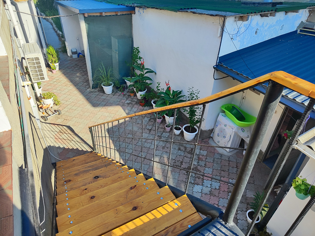 наш узкий двор