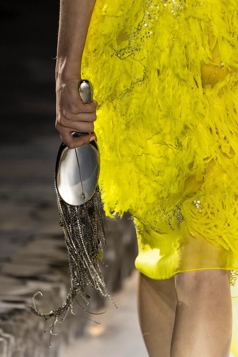 Alexander McQueen весна 2025