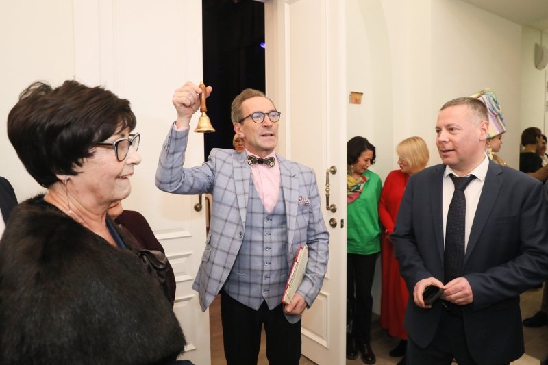 Народный артист России Валерий Кириллов и Губернатор Ярославской области Михаил Евраев на торжественном открытии Ярославского Дома Актера. 2022 г.