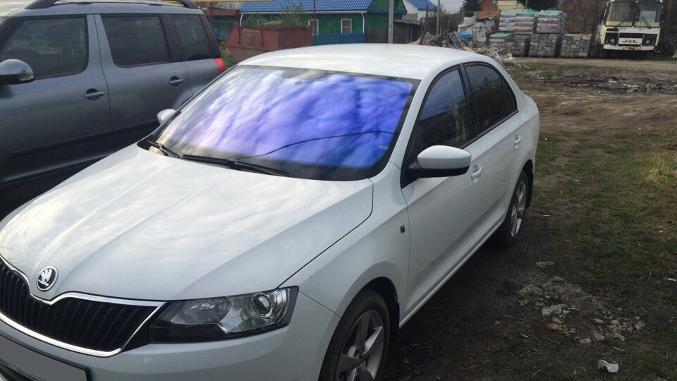 Атермальная плёнка на лобовом стекле