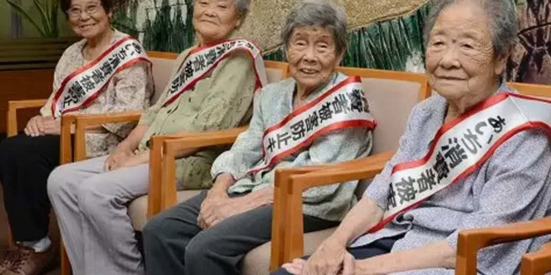 И нам есть чему поучиться. Япония побила рекорд по числу долгожителей - более 92 тысяч человек дожили до 100 лет. В чем же секрет?