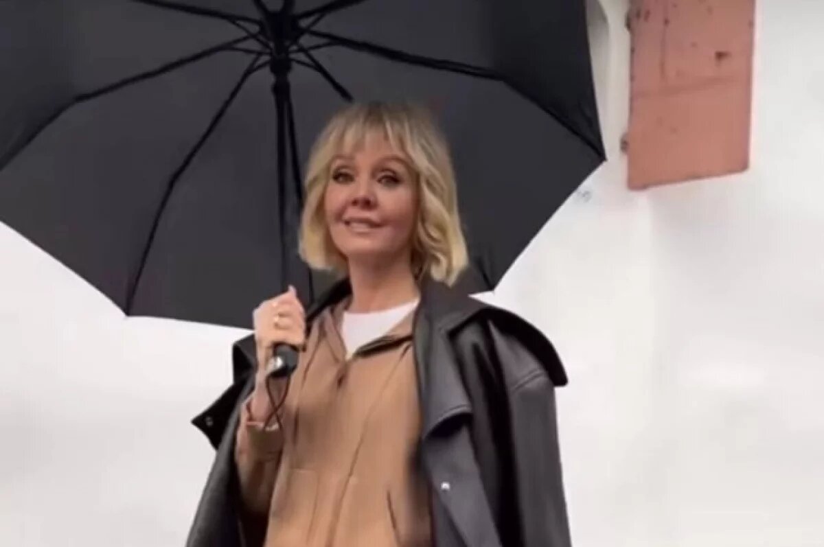    Певица Валерия и Иосиф Пригожин посетили Псков