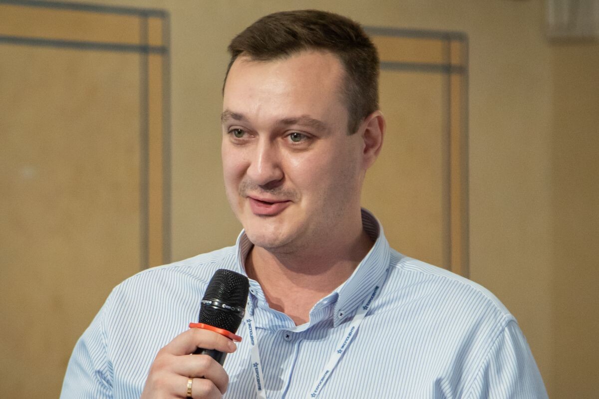 Артем Белоусов