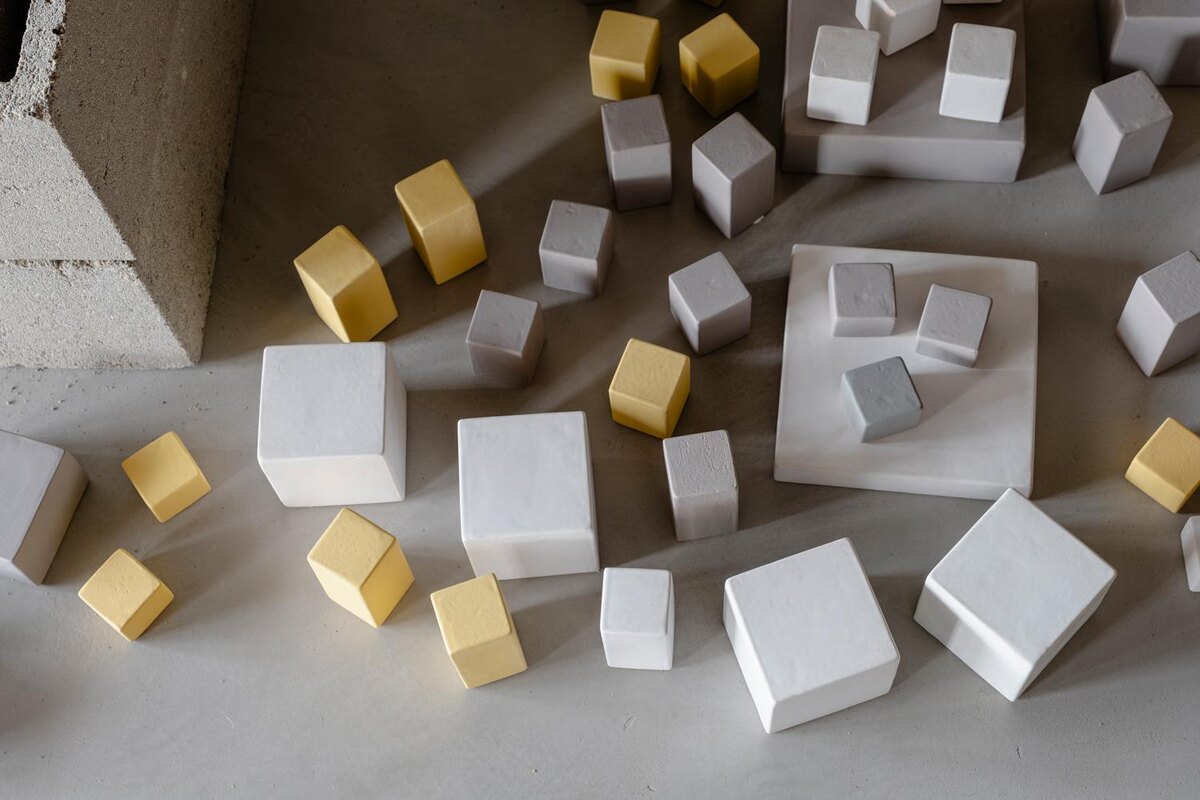 Евгения Баранова / TŌMO📷Работы Виктора Решетникова в экспозиции выставки «Феномен» в пространстве TŌMO